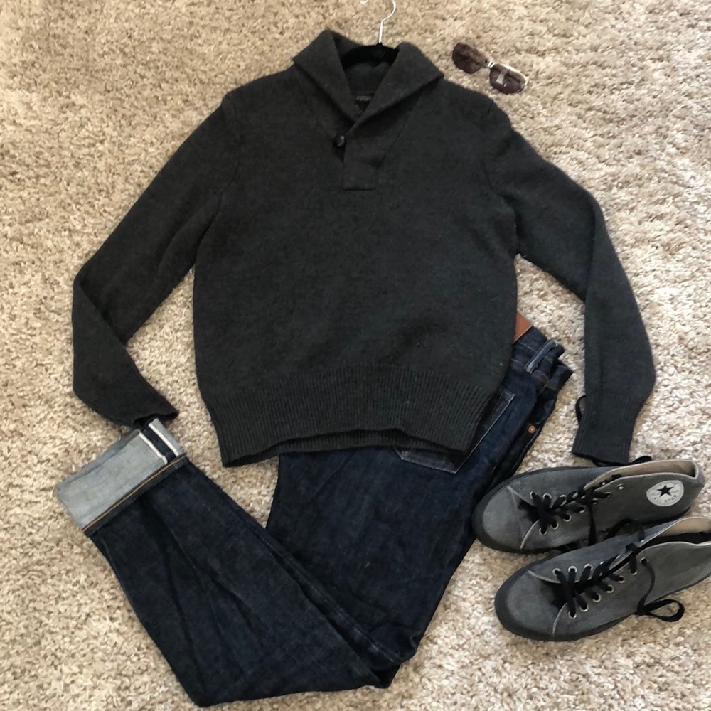 Banana Republic - Merino Wool Pull Over Sweater
